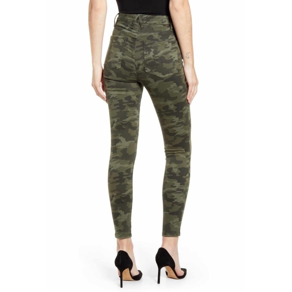NWT GOOD AMERICAN Camo Good Waist Skinny Jeans - Picture 2 of 3